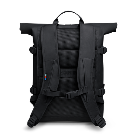 Sac à dos 31l en matière recyclée | black "rolltop 2.0 sea shepherd" - Got Bag