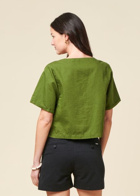 Top à noeuds en coton bio | vert "beau top - pine green" - Kuyichi