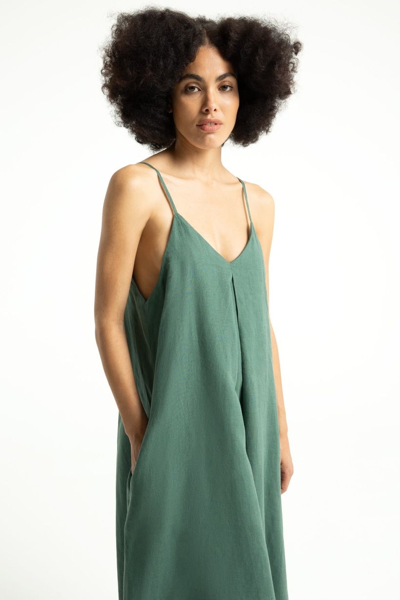 Robe longue en lin | vert "aubrey - bistro green" - Kings of Indigo