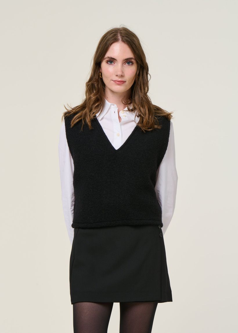 Pull sans manches en laine et coton bio | anthracite "cropped vest wool-blend - soft black" - Rotholz