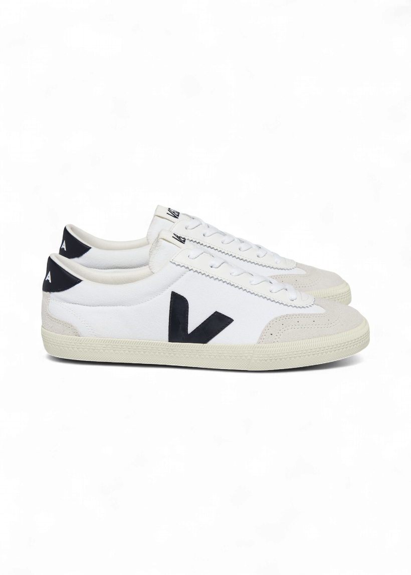 Baskets en coton bio | blanc et noir "volley canvas white black" - Veja