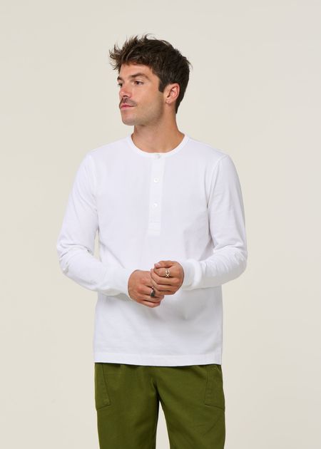 T-shirt boutonné en coton bio | blanc "bo long sleeve henley bright white" - Knowledge Cotton Apparel
