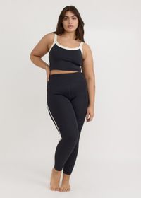 Brassière de sport en nylon recyclé | noir "active flow bra - black"