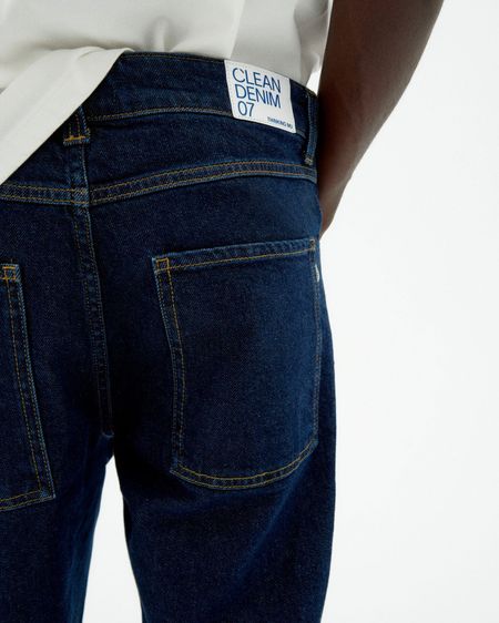 Jean droit en coton bio | brut "dark clean denim david pants" - Thinking Mu