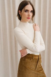 Sous-pull côtelé en coton bio | beige "alaania oatmilk"