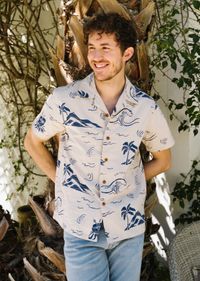 Chemise manches courtes en coton bio | écru à motifs "arvid waves hawaii shirt ecru"